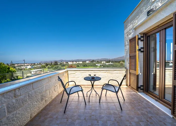 Fos - φωσ ,luxury Villa Hriszí Aktí Haniá