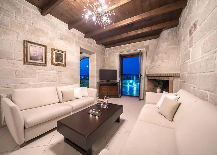 Villa Fos - φωσ ,luxury Hriszí Aktí Haniá