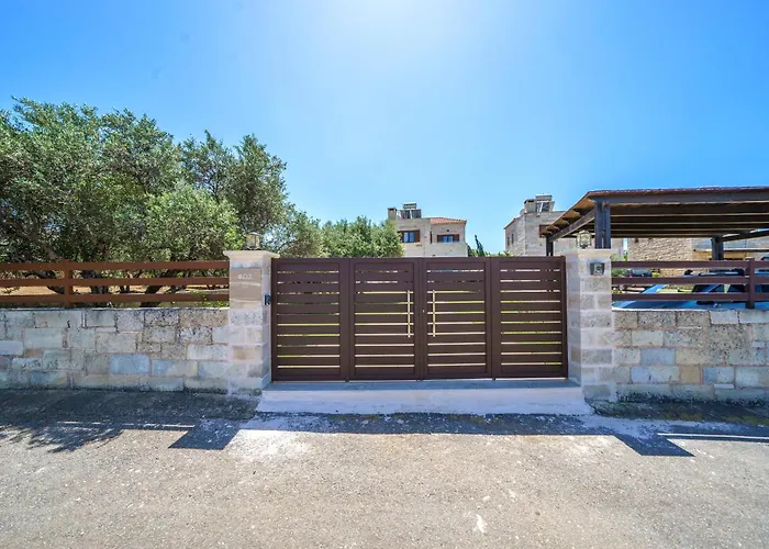 Villa Fos - φωσ ,luxury Hriszí Aktí Haniá