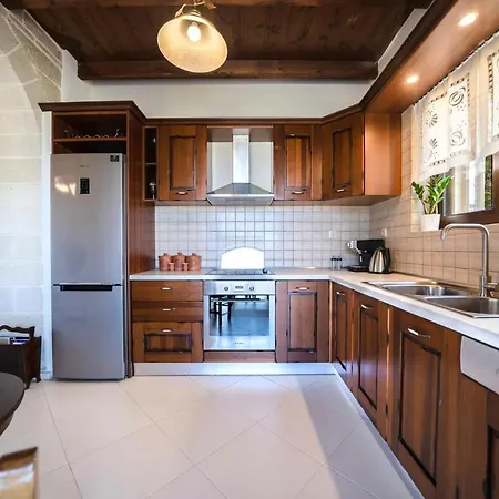 Fos - φωσ ,luxury Villa La Canea