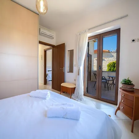 Fos - φωσ ,luxury Villa Chania (Crete)