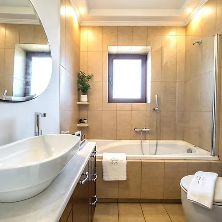 Fos - φωσ ,luxury La Canea