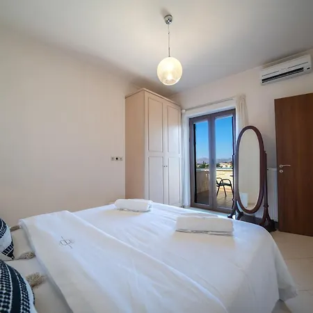 Fos - φωσ ,luxury * Chania (Crete)